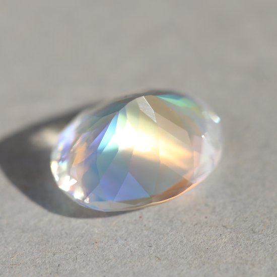 マダガスカル産レインボームーンストーン1.62ct - IRODORI STONE