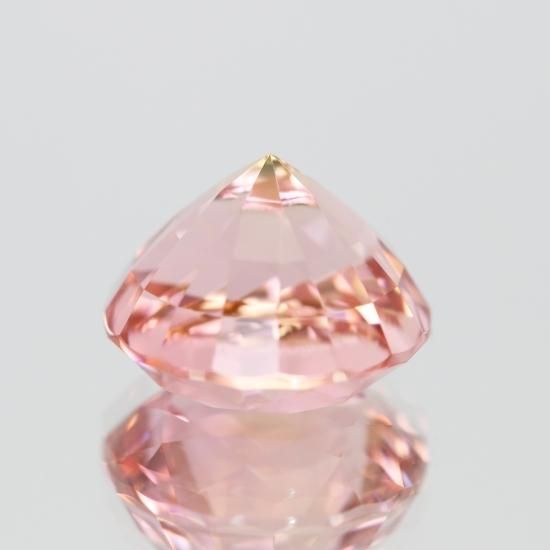 ナイジェリア産モルガナイト 3.08ct パーフェクトカット