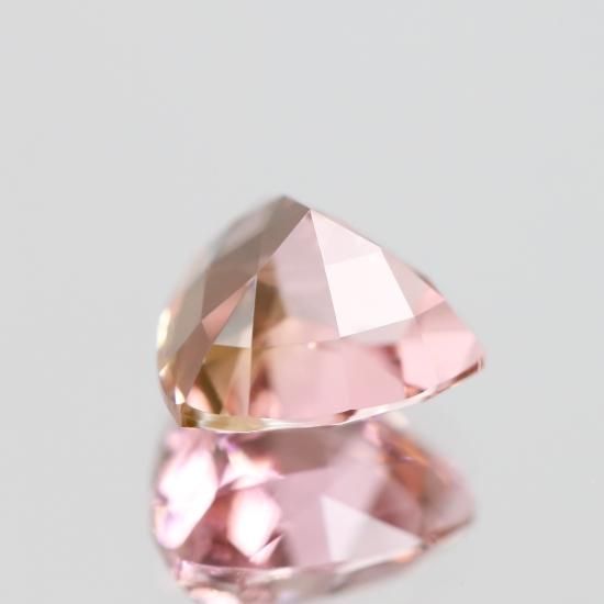 ナイジェリア産ピンクトルマリン1.39ct パーフェクトカット