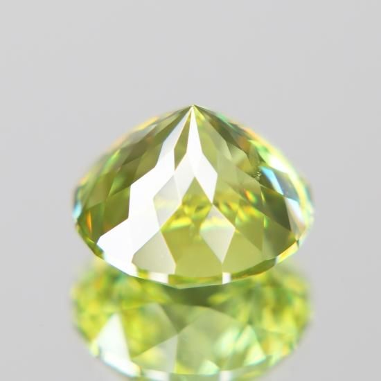 ジンバブエ産グリーンスフェーン 4.662ct クリエイティブカット ジンバブエ産グリーンスフェーン 4.662ct クリエイティブカット