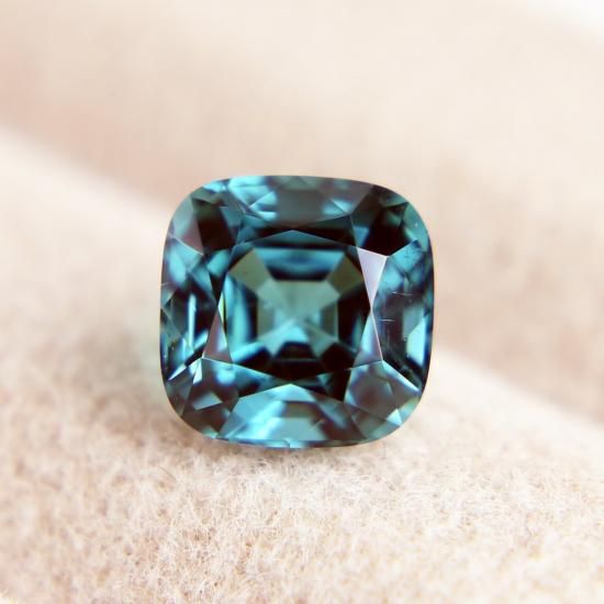 パーフェクトカット ナイジェリア産ラグーントルマリン1.37ct