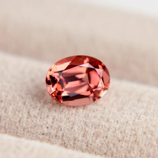マダガスカル産インペリアルガーネット1.18ct パーフェクト マダガスカル産インペリアルガーネット1.18ct パーフェクト