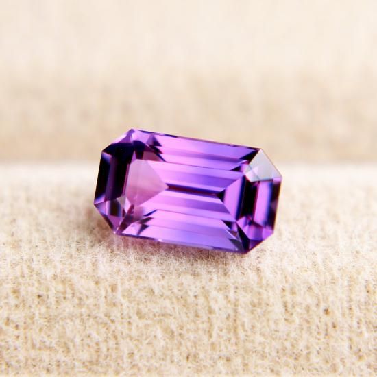 スリランカ産非加熱バイカラーサファイア1.459ct JGGL鑑別付 スリランカ産非加熱バイカラーサファイア1.459ct JGGL鑑別付
