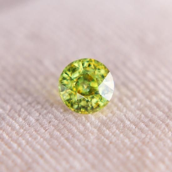 マダガスカル産スフェーン0.86ct - IRODORI STONE マダガスカル産スフェーン0.86ct - IRODORI STONE