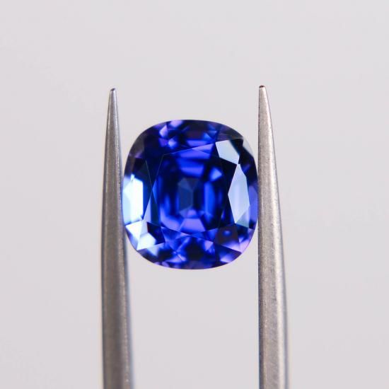 タンザニア産タンザナイト 2.513ct JGGL鑑別付 - IRODORI STONE タンザニア産タンザナイト 2.513ct JGGL鑑別付 - IRODORI STONE