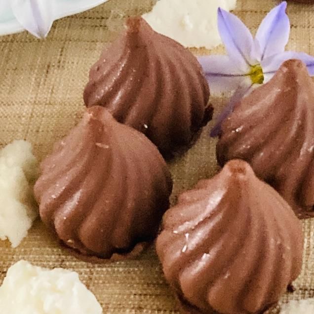 オーガニックチョコ100%使用ミニミルクチョコ<手作りフレッシュチーズ>(4個入り)白砂糖不使用♪