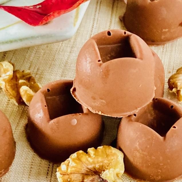 オーガニックチョコ100%使用ミニミルクチョコ<クルミ>(4個入り)白砂糖不使用♪