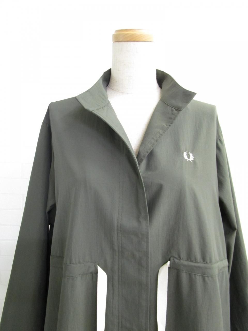 美品 定価¥30,800 FRED PERRY ワンピース コート ジャケット FRED PERRY - ワンピースコート - Sheth Online Store - シス