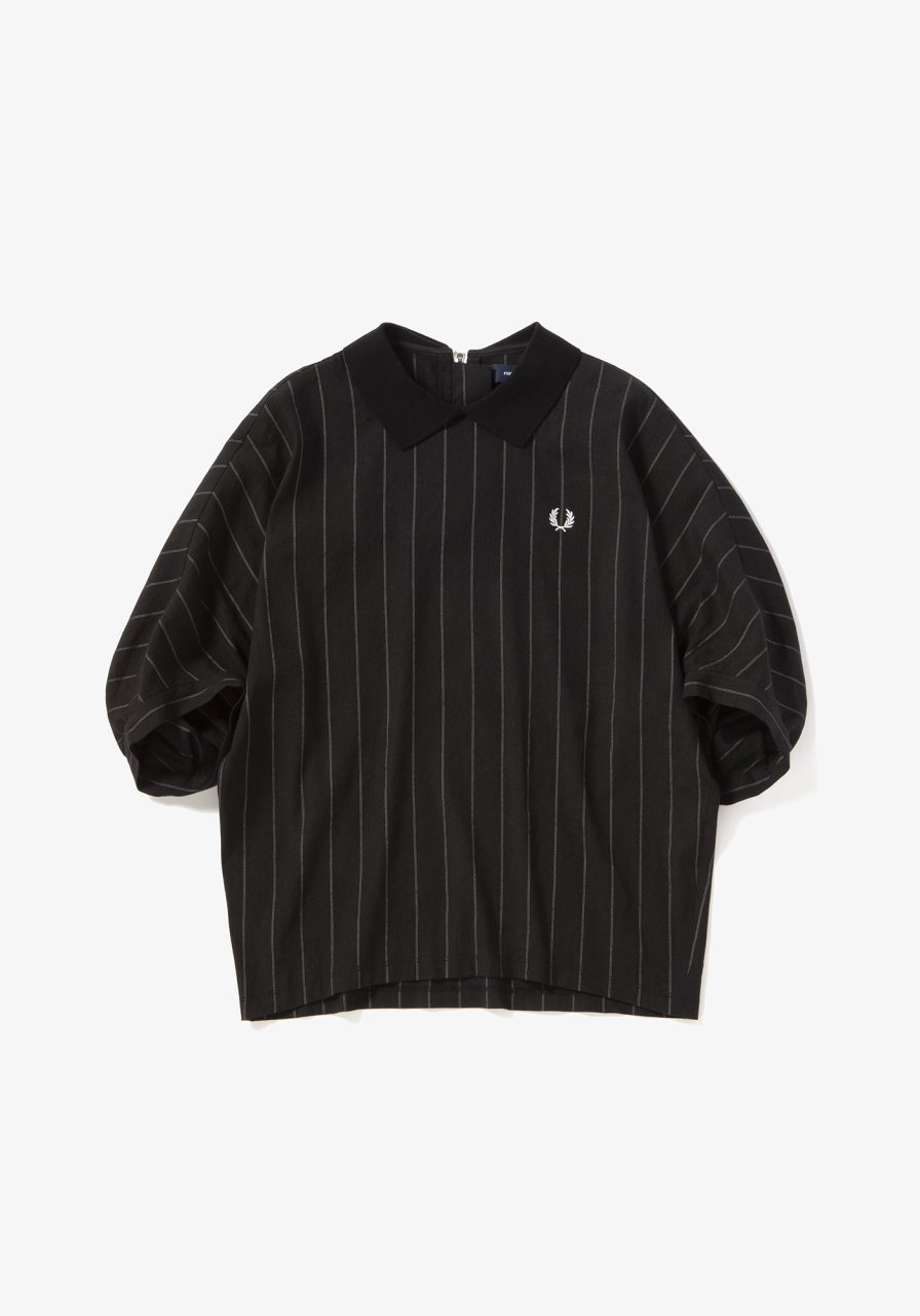 FRED PERRY 黒のシャツ