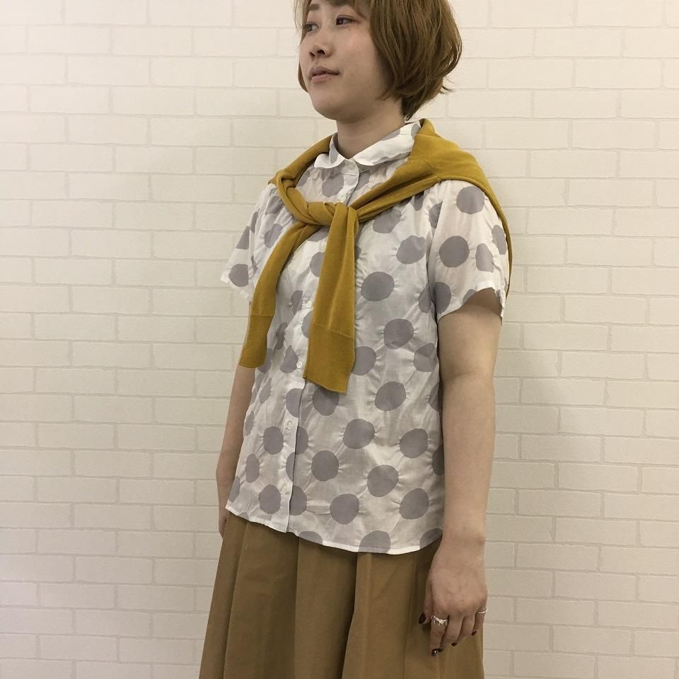 Parkes - 80ローン 塩縮ドット 丸衿ギャザー半袖ブラウス