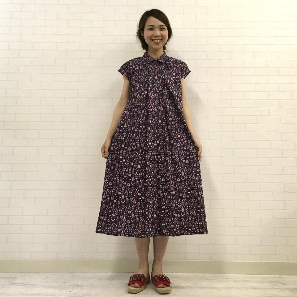 Parkes - ギャザーフレンチスリーブ 夏のワンピース（リバティ