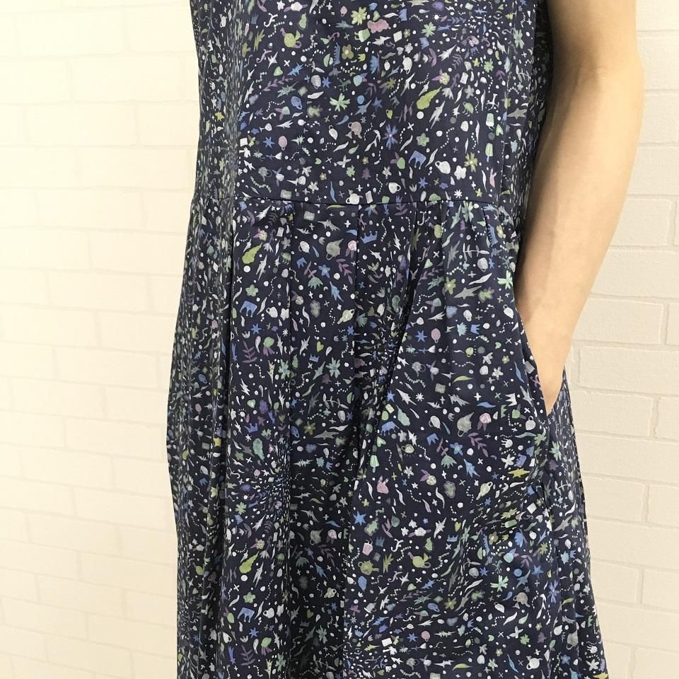 未使用品 J.sloane 小花柄 スキッパーワンピース 日本製 - メルカリ