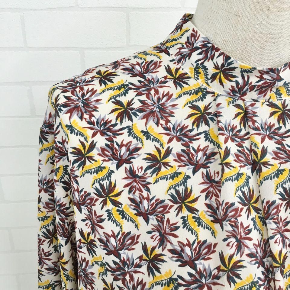 工場直売 - IMPAIR NOMBRE back Sheth - ハイネックブラウス flower cloth シャツ+ブラウス(半袖+袖なし)