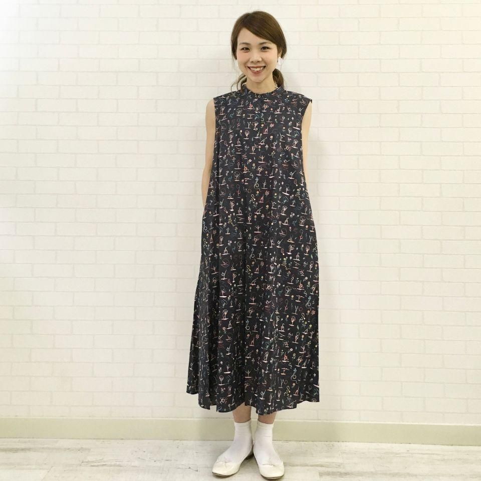 極美品 ジェイスローアン j.sloane リバティ ノースリーブ ワンピース 再入荷予定なし】J.Sloane リバティ ノースリーブ バンドカラー
