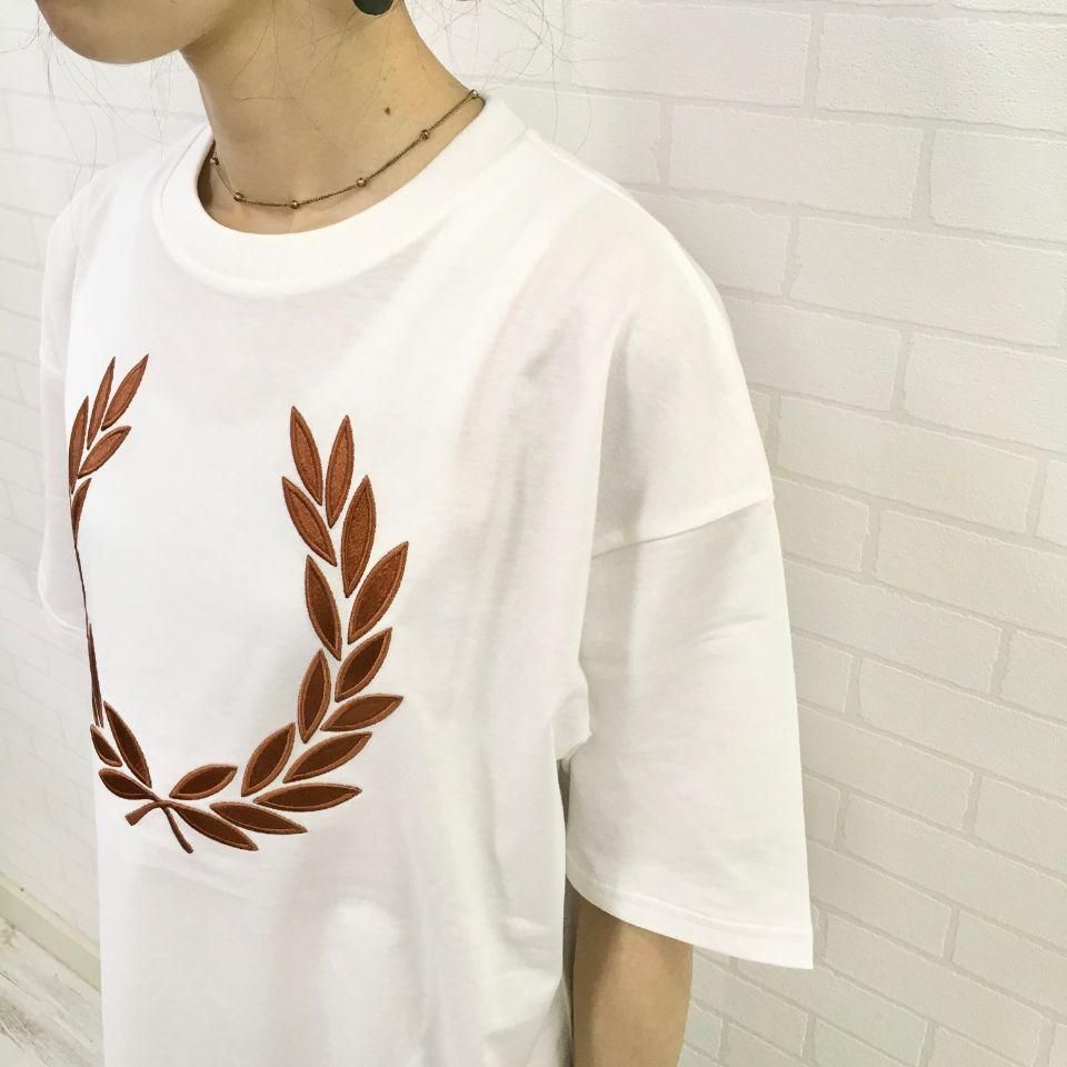 FRED PERRY - LAUREL WREATH T-SHIRT（G9132） - Sheth Online Store - シスオンラインストア