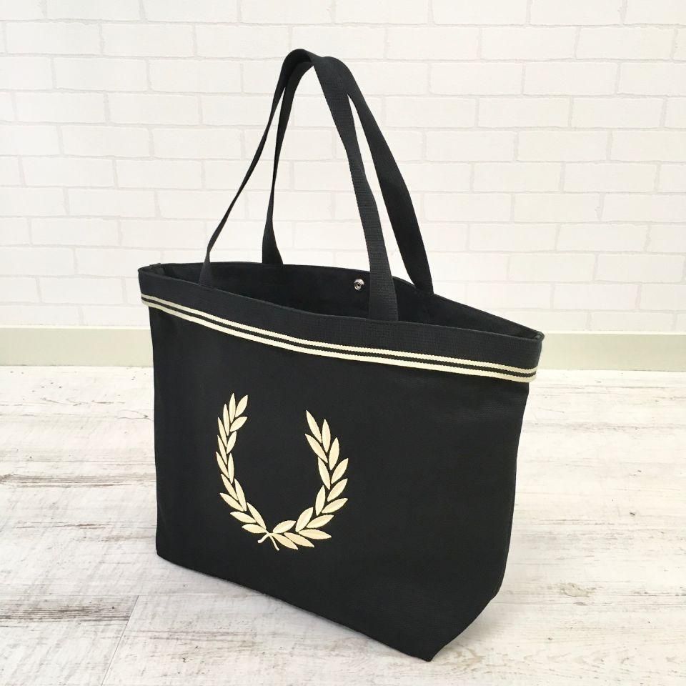 FRED PERRY TWIN TIPPED TOTE BAG F25001 Sheth Online Store