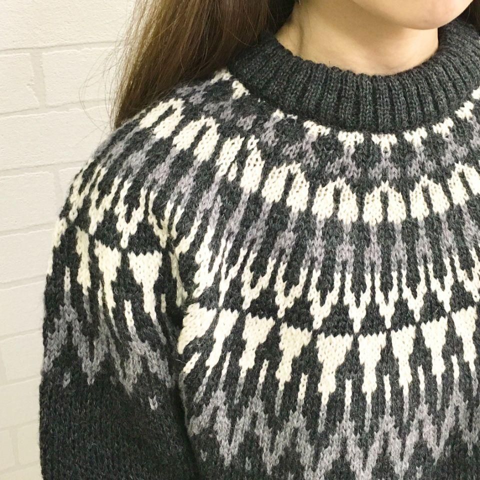 GUERNSEY WOOLLENS ニット セーター 総柄 L アイボリー 黒