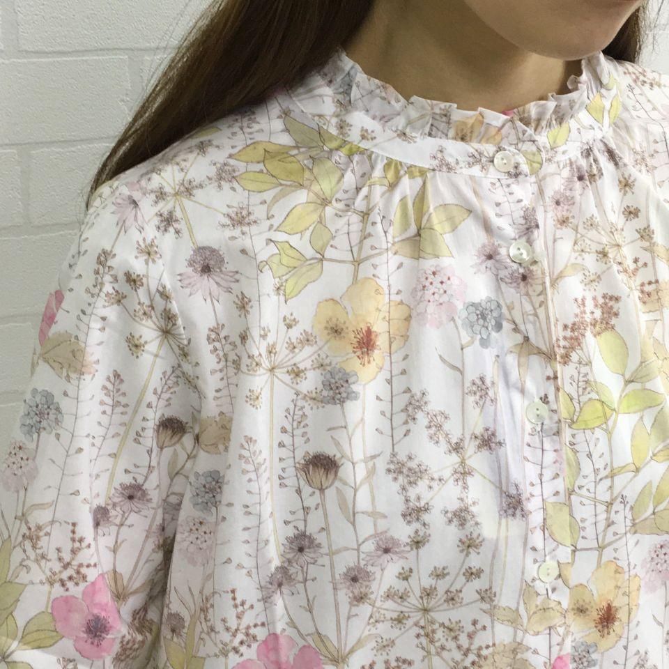 Parkes タナローン スタンドフリル長袖シャツ リバティコレクション Sheth Online Store シスオンラインストア Parkes タナローン スタンドフリル長袖シャツ リバティコレクション Sheth Online Store シスオンラインストア