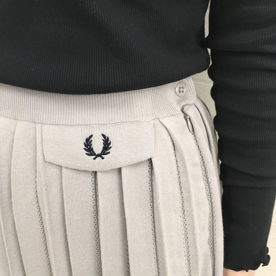 FRED PERRY PLEATED KINT SKIRT（F8616）