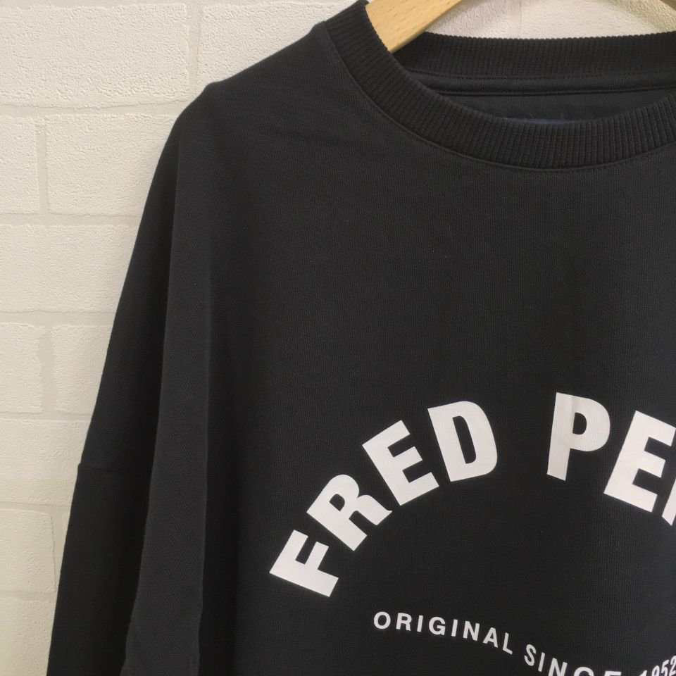 Fred perry best sale arch branded sweatshirt