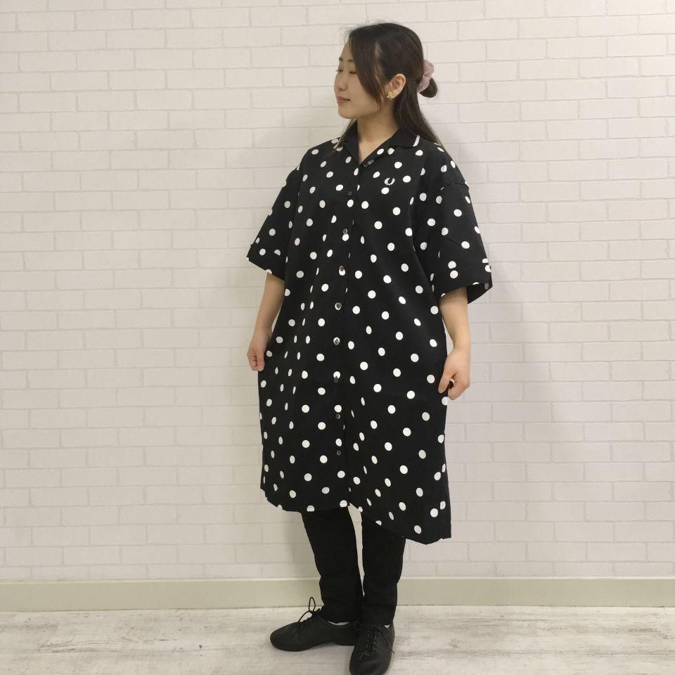 Hana　FRED PERRY サイドテープシャツ　スリッド Never Far From Home Fred Perry Shirt(S 100：WHITE): | FRED