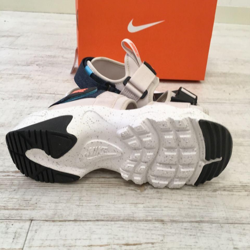 楽天市場】NIKE WMNS CANYON SANDAL black/white-black cv5515