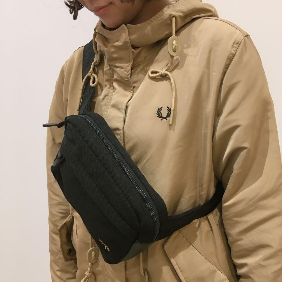 FRED PERRY - PIQUE CROSSBODY BAG （L2248) 正規取扱商品 - Sheth