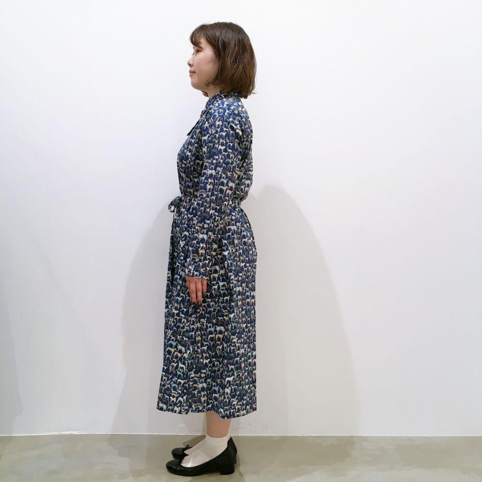 Parkes - ウエストリボン付きのシャツワンピース（リバティ