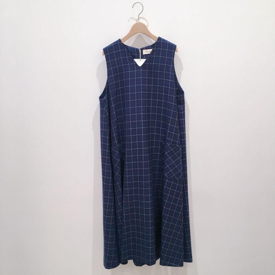 注目のブランド SARAHWEAR （C4211 Vネックジャンパースカート チェック - スカート