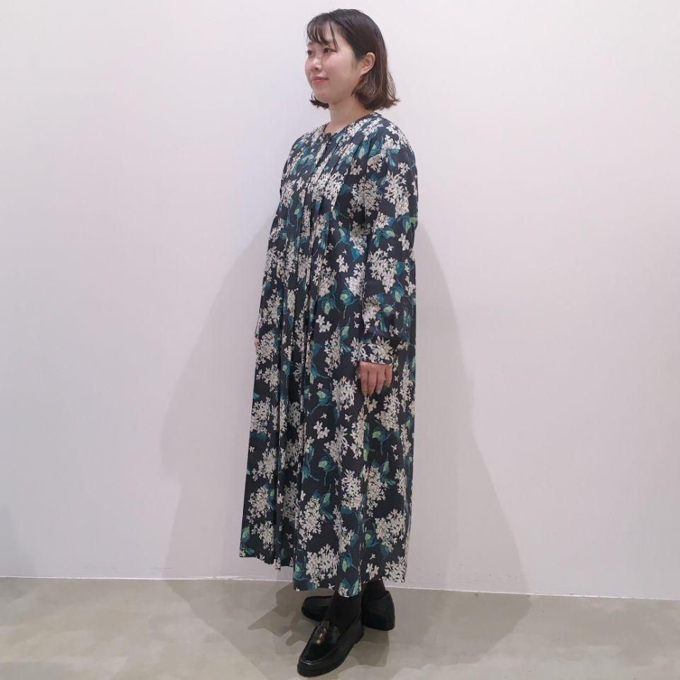 【未使用品】J.Sloane 花柄 リバティプリント ワンピース タナローン 未使用品】J.Sloane リバティ 花柄 ワンピース ひまわり - メルカリ