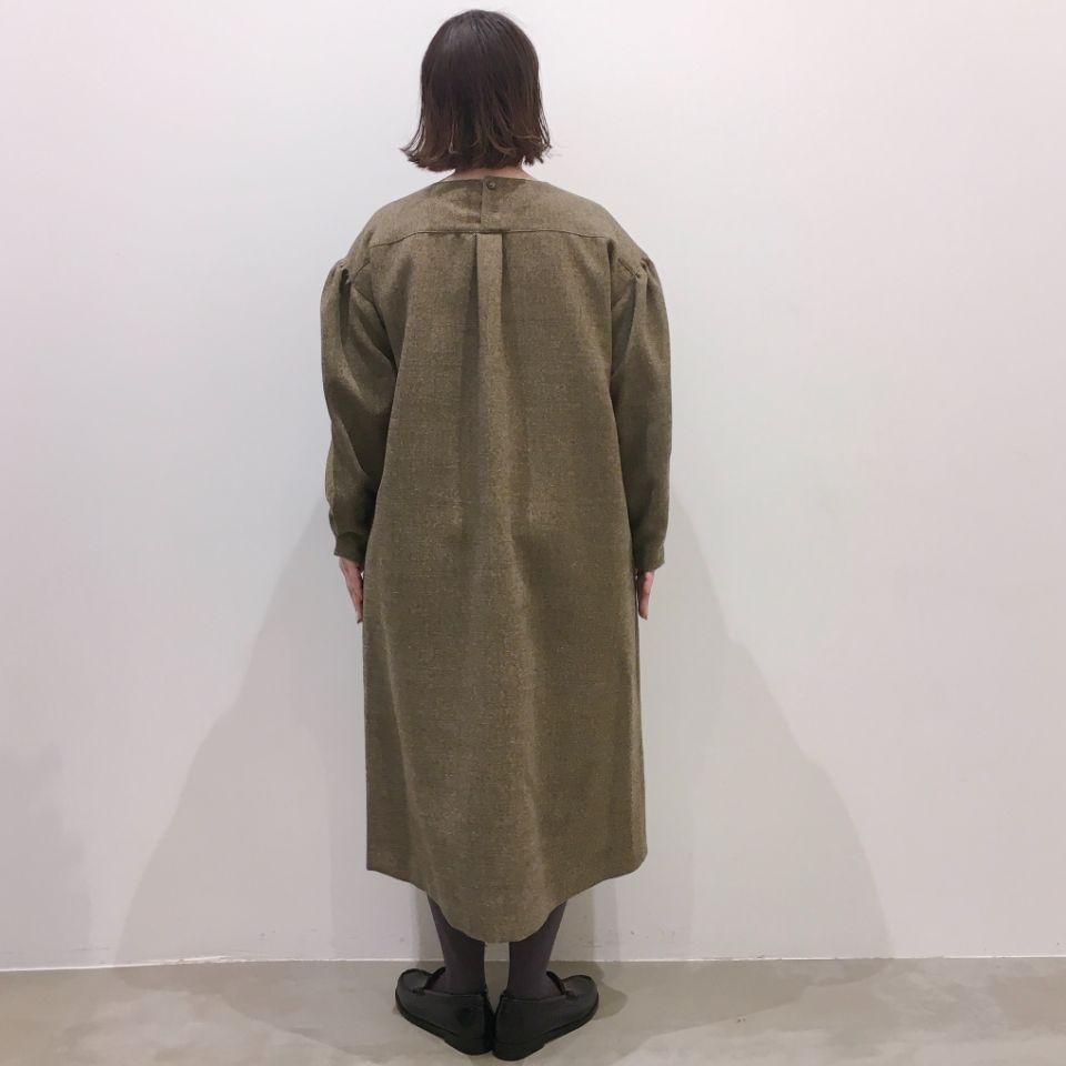 j.sloane／リバティ切り替え❁︎日本製 ノーカラーワンピース 前開き J.sloane - 背中あきノーカラー切替ワンピース（リバティ