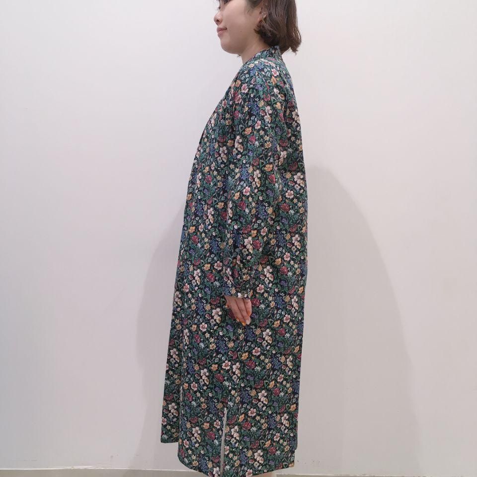 parkes／日本製ウェルベック リバティ タナローンノーカラーシャツワンピース parkes／日本製ウェルベック リバティ タナローンノーカラー