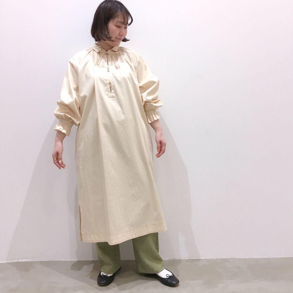 T N様 C6210 nombre impair シンプルVワンピース NOMBRE IMPAIR - エジプト綿サテン タイ付きワンピース - Sheth