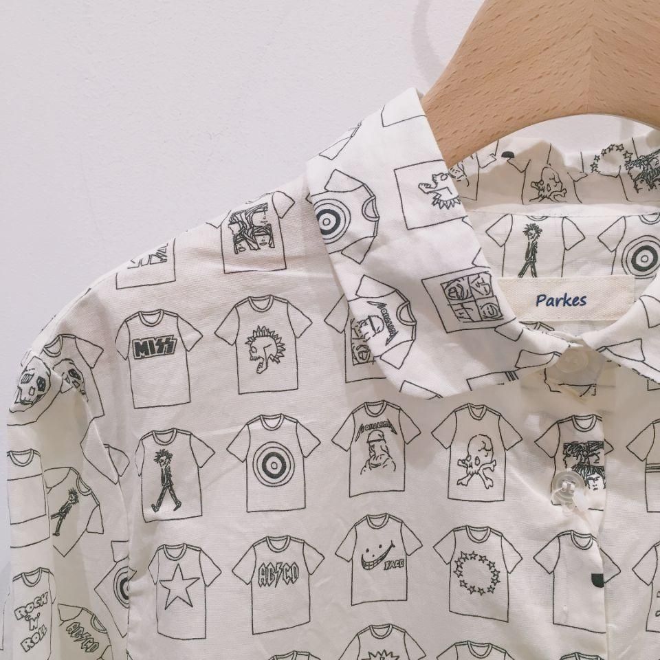 Parkes - 60ローンチビ丸衿背中ヨーク切替 Tシャツ柄のシャツ Parkes - 60ローンチビ丸衿背中ヨーク切替 Tシャツ柄のシャツ