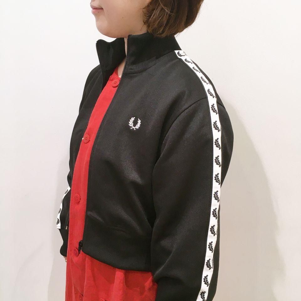 FRED PERRY - CROPPED TAPED TRACK JACKET（J1100)正規取扱商品 