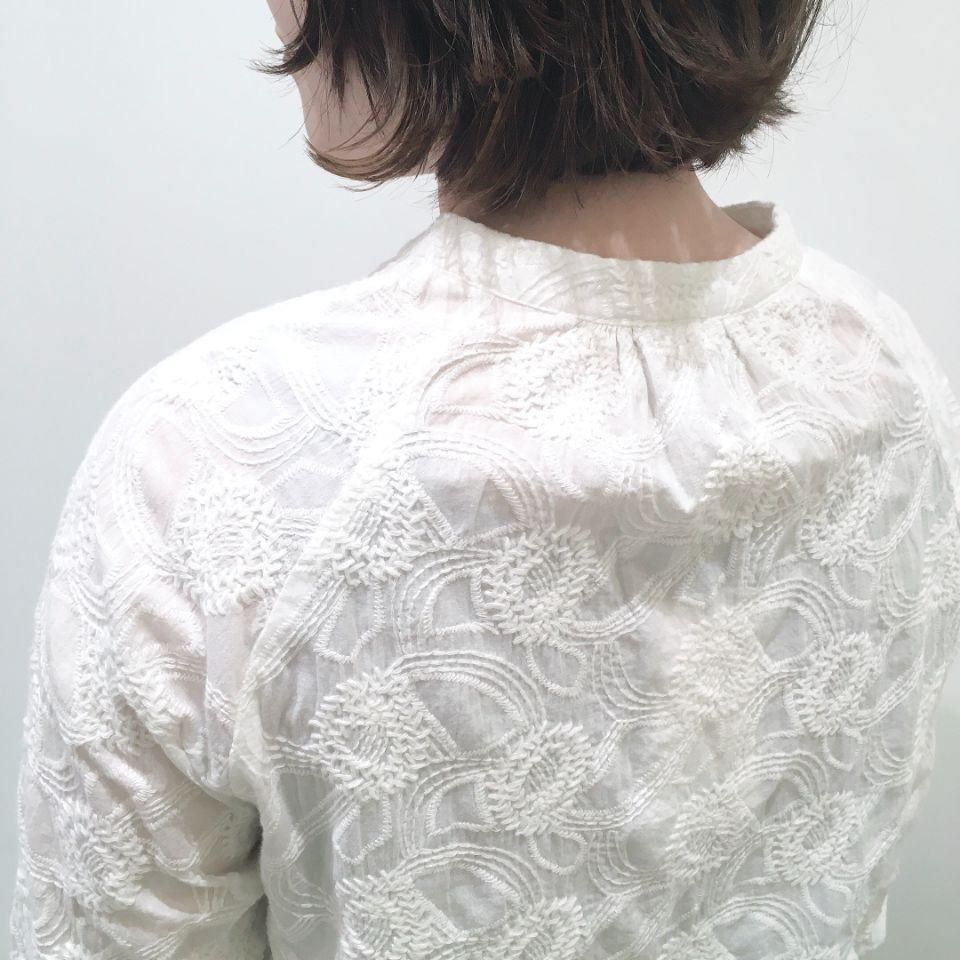 新品NOMBRE IMPAIR パネルリーフ　スキッパーブラウス