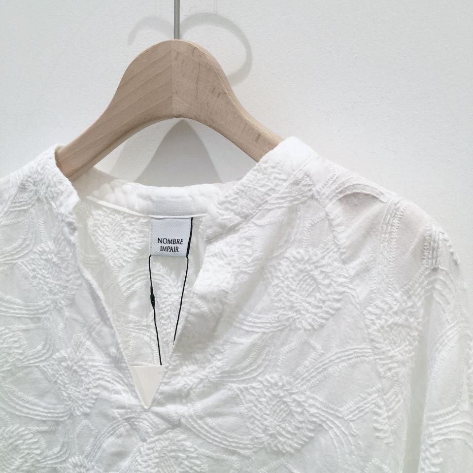 【 大感謝セール】 NOMBRE IMPAIR Sheth - スキッパーブラウス ボタニカル刺繍 - トップス