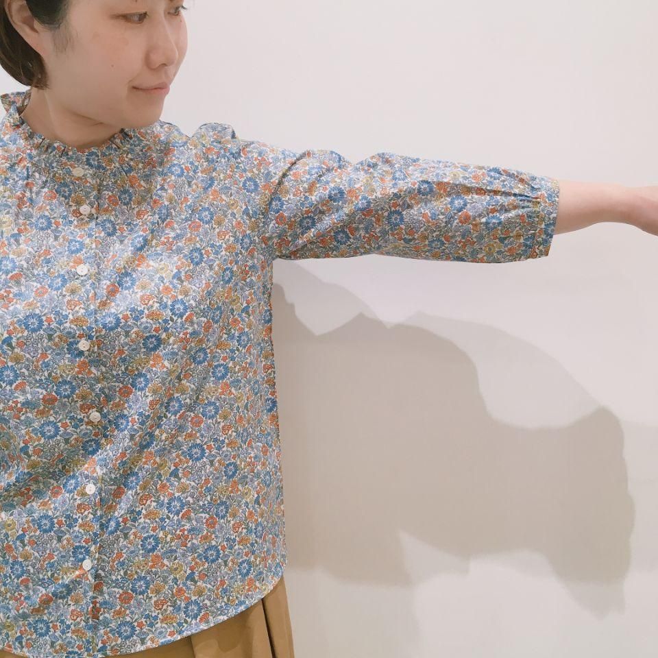 とっておきし福袋 Parkes - スタンドフリルのリバティブラウス（リバティ トップス