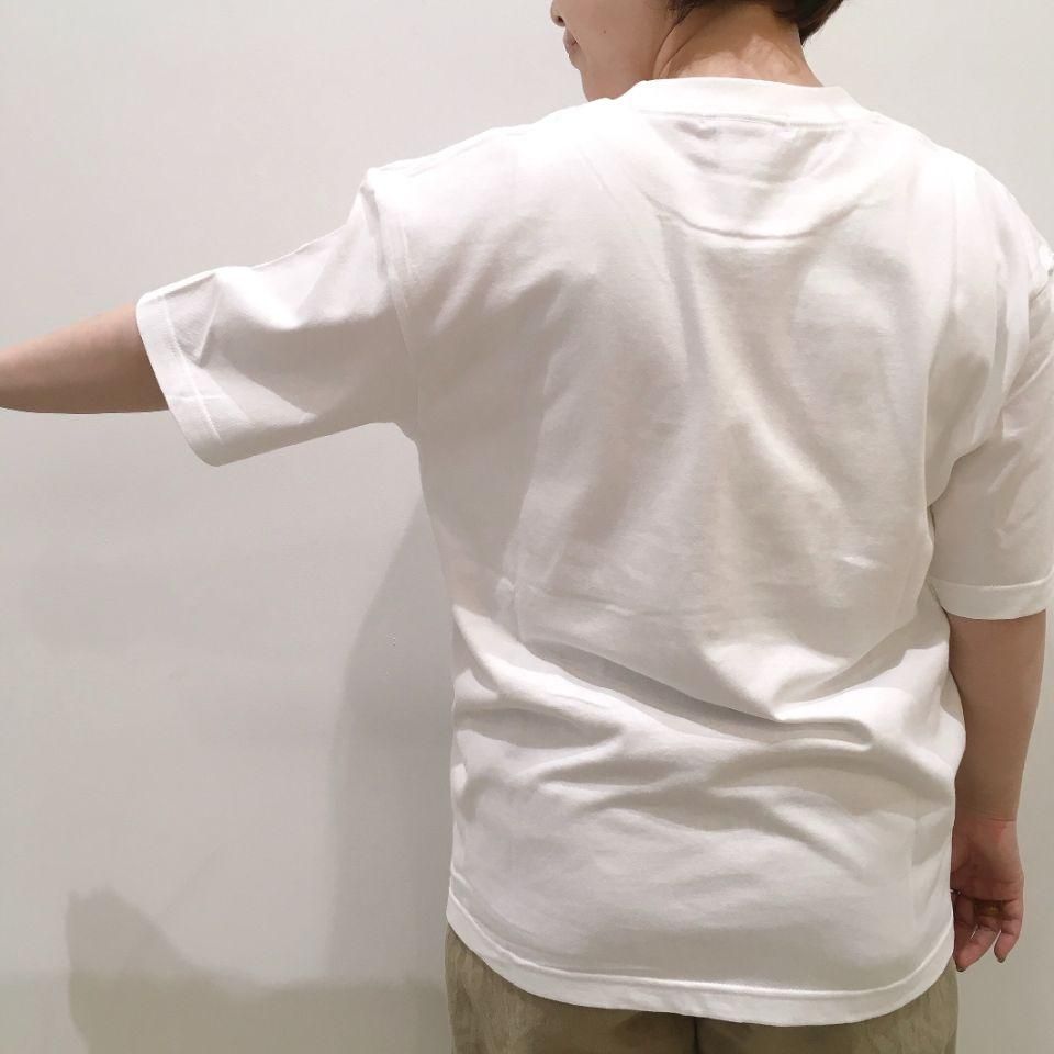 HOMAGE GRAPHIC - ルーズフィット・ドロップショルダーTeeシャツ