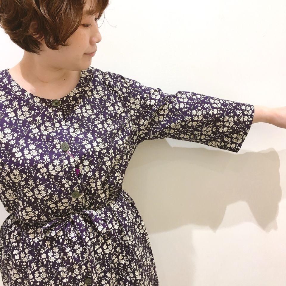 SARAHWEAR - ノーカラー アイリッシュ ドレス(C71180) - Sheth