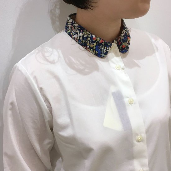 Parkes - チューインローン 羽根衿別布の長袖シャツ リバティコレクション