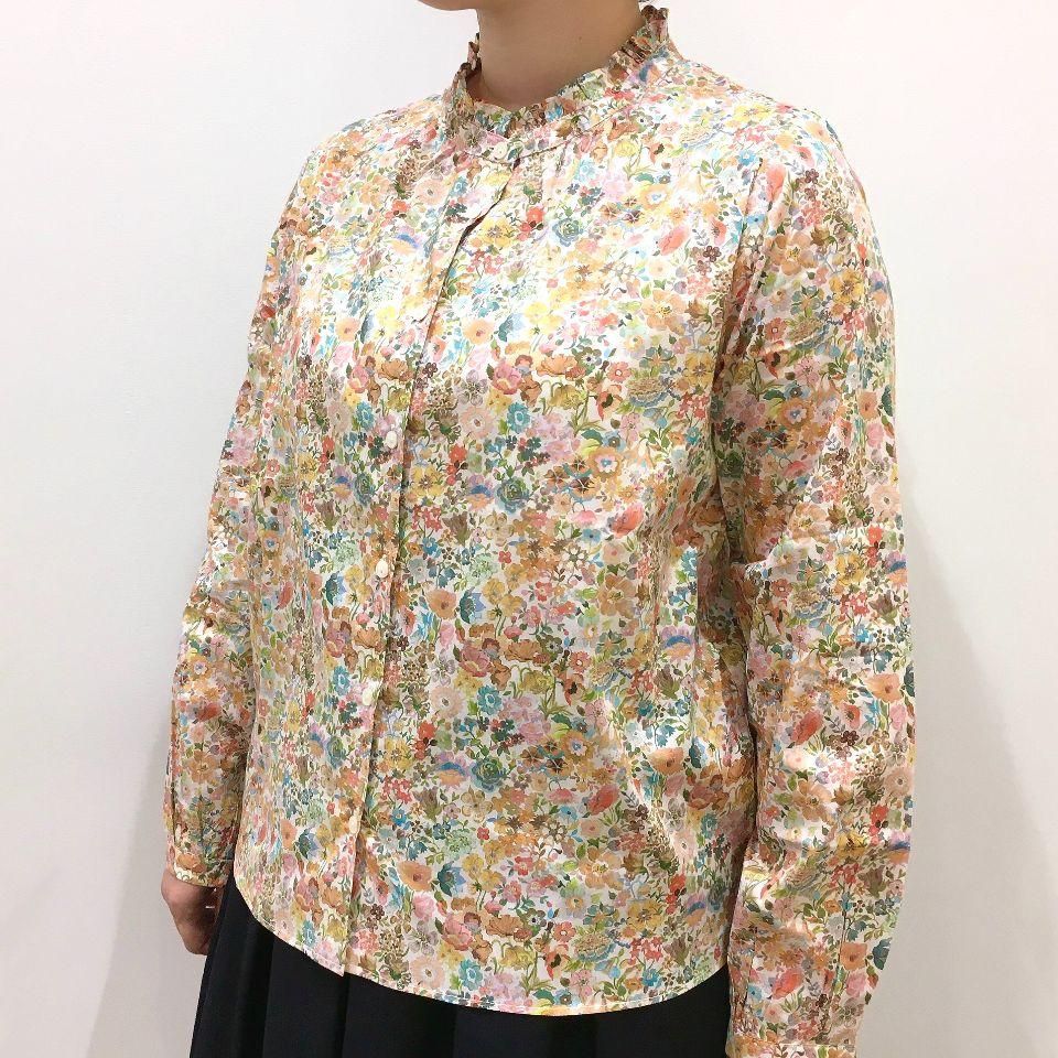 Parkes - スタンドフリルカラーのシャツ (リバティコレクション Parkes - スタンドフリルカラーのシャツ (リバティコレクション