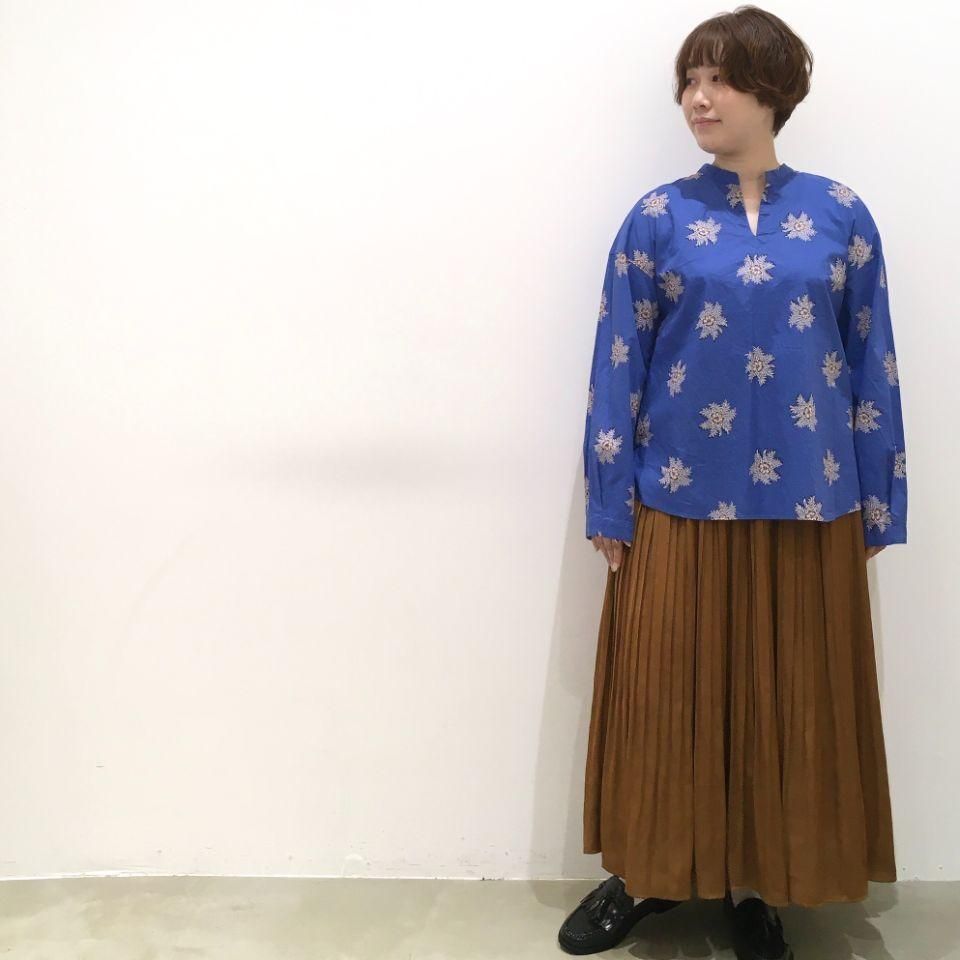 NOMBRE IMPAIR - リバティフラワープリント スキッパーブラウス