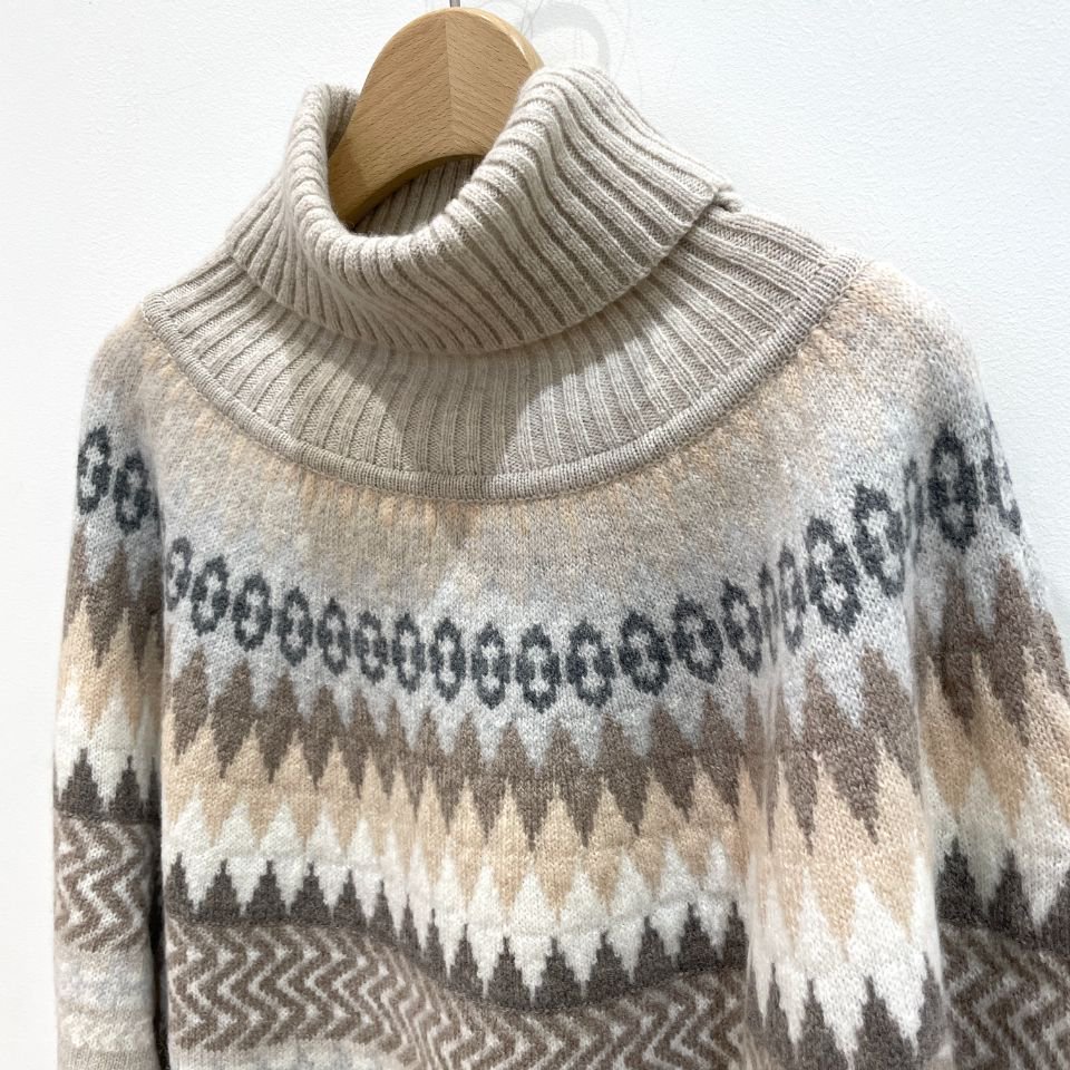 ERIBE - フェアアイル柄のタートルネックセーター（Cairngorm Sweater）
