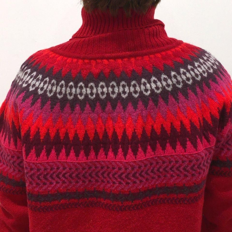 ERIBE - フェアアイル柄のタートルネックセーター(Cairngorm ERIBE - フェアアイル柄のタートルネックセーター(Cairngorm