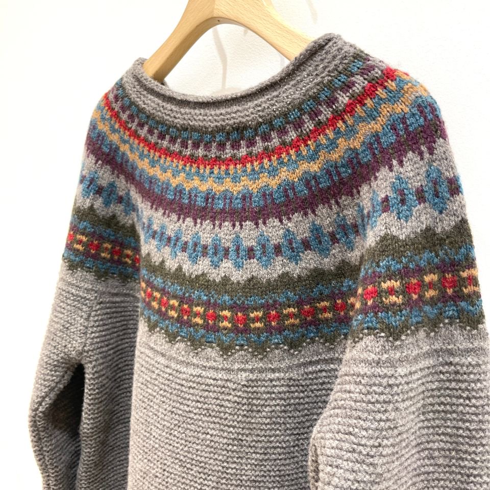 ERIBE - フェアアイル柄のクルーネックセーター（Stoneybrek Sweater） - Sheth Online Store -  シスオンラインストア