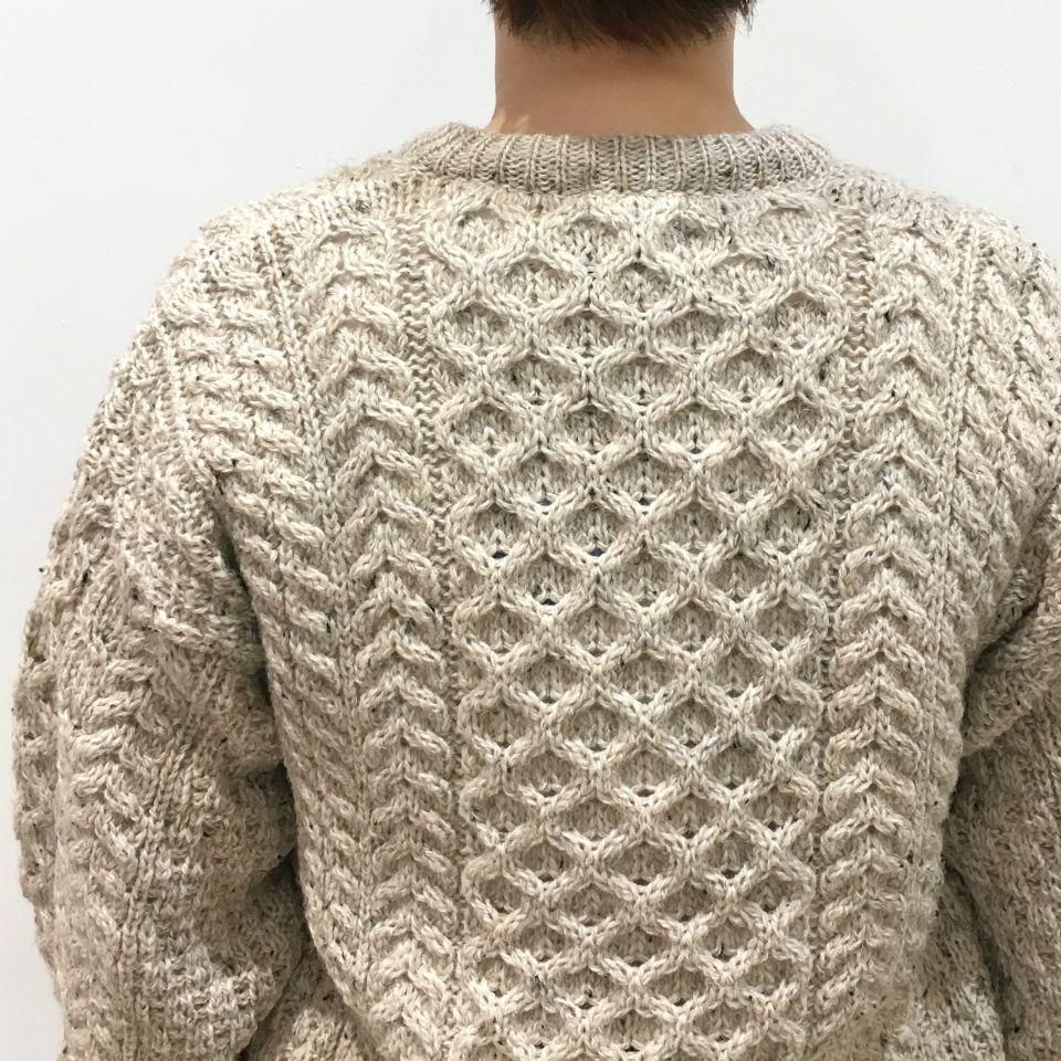 ARAN WOOLLEN MILLS - ケーブル編みカーディガン（正規取扱商品