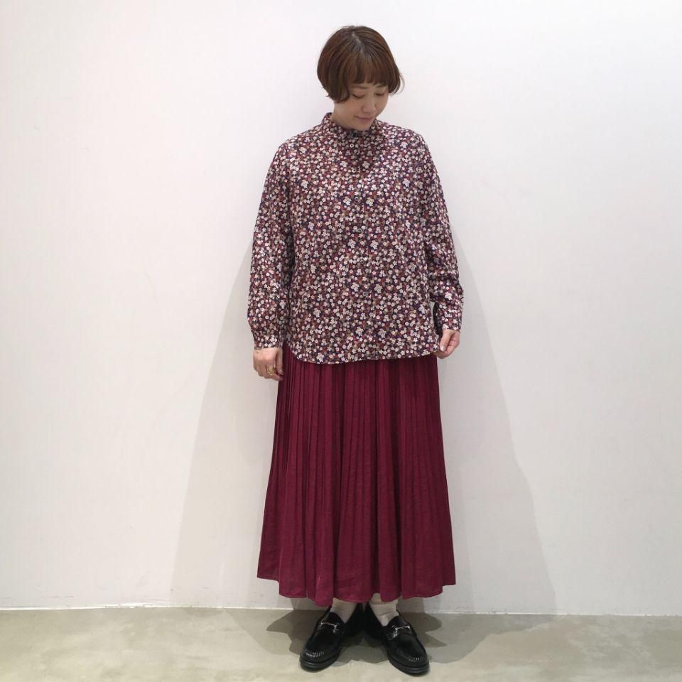 Parkes - 丸衿ヨークギャザー リバティブラウス（リバティ