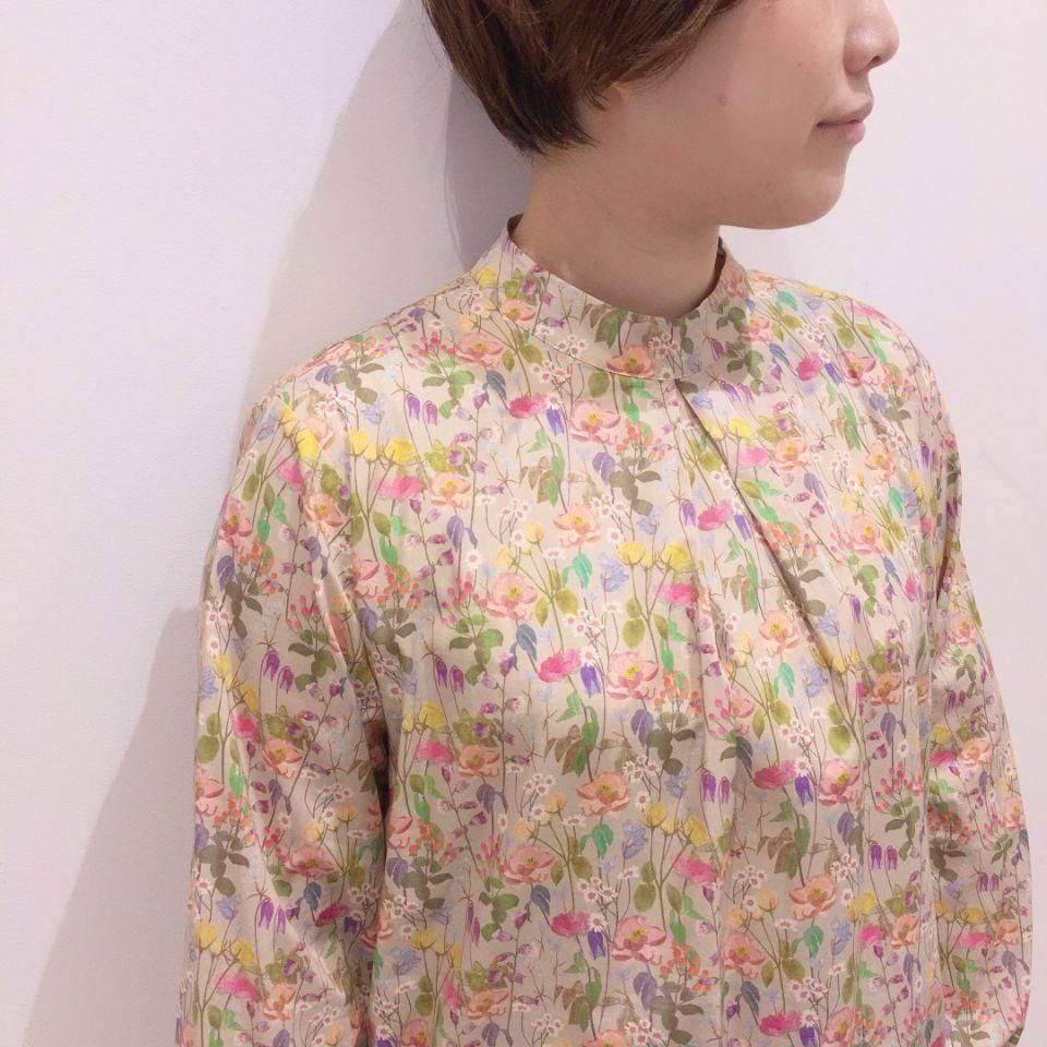 Parkes - 後ろ開きスタンドカラーシャツ（リバティコレクション