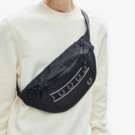 FRED PERRY - Contrast Tape Crossbody Bag（L5256）正規取扱商品